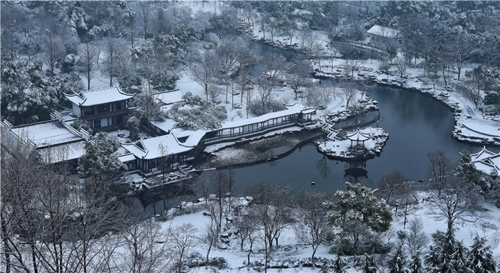 +郭保良-13俯瞰雪后園林勝境——2018-01-28——雪后的理工后花園，站在高樓俯瞰，古典園林的氣質瞬間頓顯.jpg